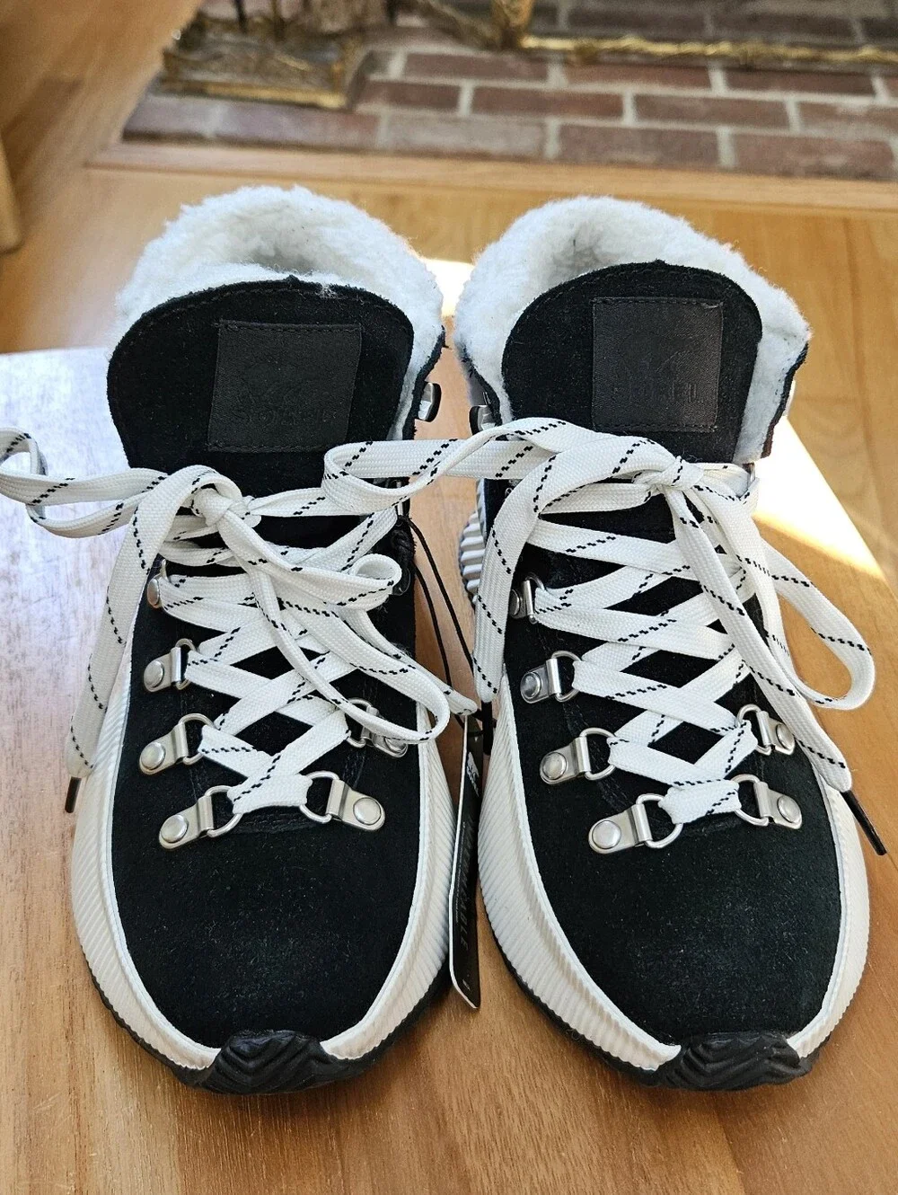 New Size 5 Sorel Out N About III Conquest Waterproof Sneaker Booties